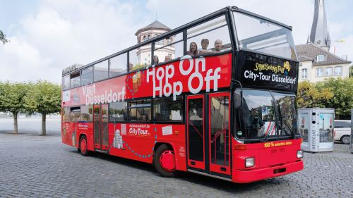 随上随下的双层观光巴士