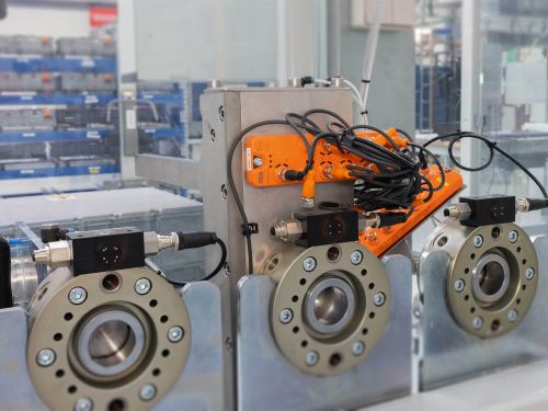 升降工具带有叉齿和集成传感器