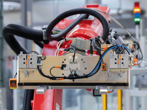 升降工具带有叉齿和集成传感器