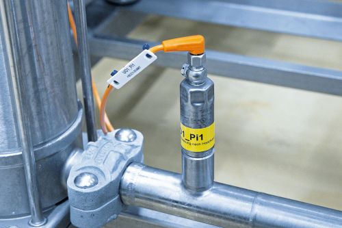 PM15 pressure sensor in the pipe at the reverse osmosis system