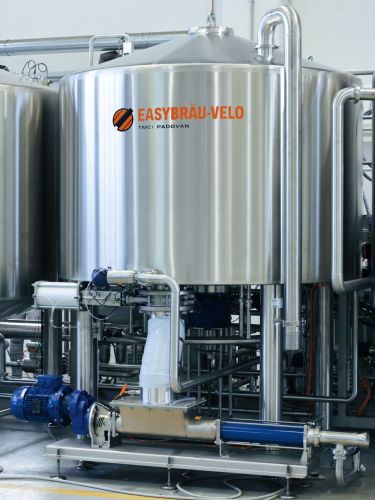 配有蒸馏釜的酿酒设备