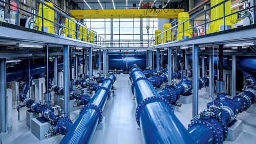 Drinking water pumping station with several pumps and pipes