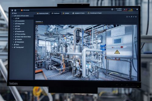 文章的预告图片： IO-Link系统概览. 是仅采用PLC、PLC加IIOT，还是仅IIoT？探索ifm的无缝连接与智能控制技术。了解更多可能性!