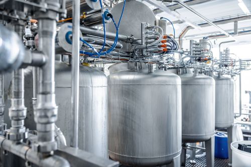 文章的预告图片： 行业概览. IO-Link主站适用于各行各业——坚固，卫生，随时满足您的独特需求。