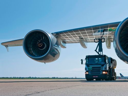 文章的预告图片： 距离控制. 通过对预定义区域的监控，3D 传感器可指明距离 3D 空间中某物体的距离。