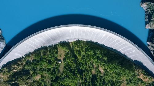 文章的预告图片： Compagnia Valdostana delle Acque (CVA). 数字化水力发电厂 — 有效利用水的力量