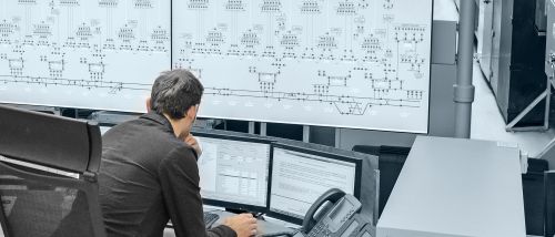 文章的预告图片： 通过 ifm到 Smart Factory 的 Y 形链路。. 将 Y 形链路的优势用于智能解决方案