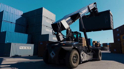 文章的预告图片： Camblift. ifm的安全控制器确保伸臂堆垛机的可靠性