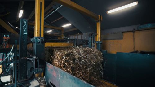 文章的预告图片： MCK Automatik. MCK Automatik如何利用ifm的IO-Link传感器实现智能工业自动化